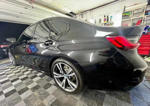 BMW Seria 3 cena 191500 przebieg: 9985, rok produkcji 2022 z Kalisz małe 301